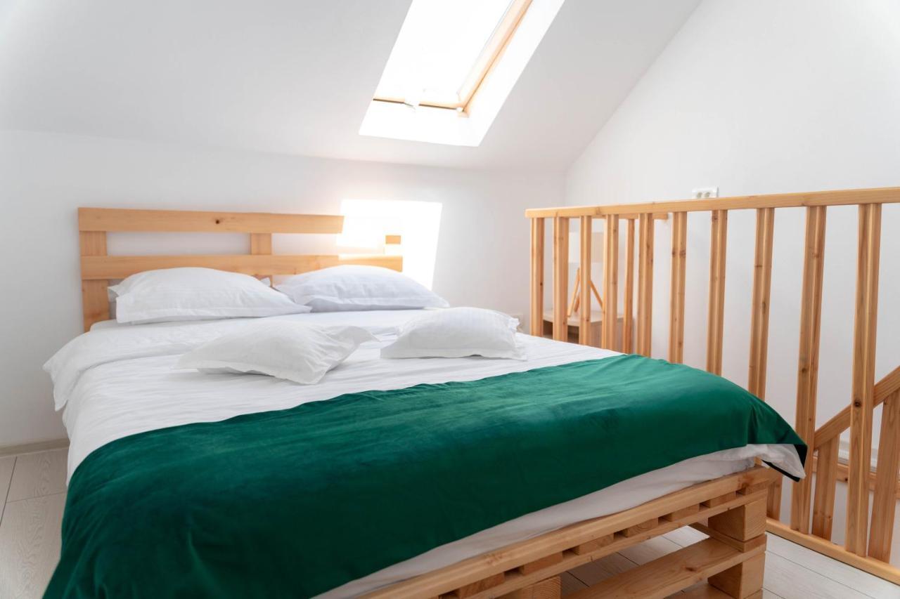 La Fanar Guesthouse Куртя-де-Арджеш Экстерьер фото