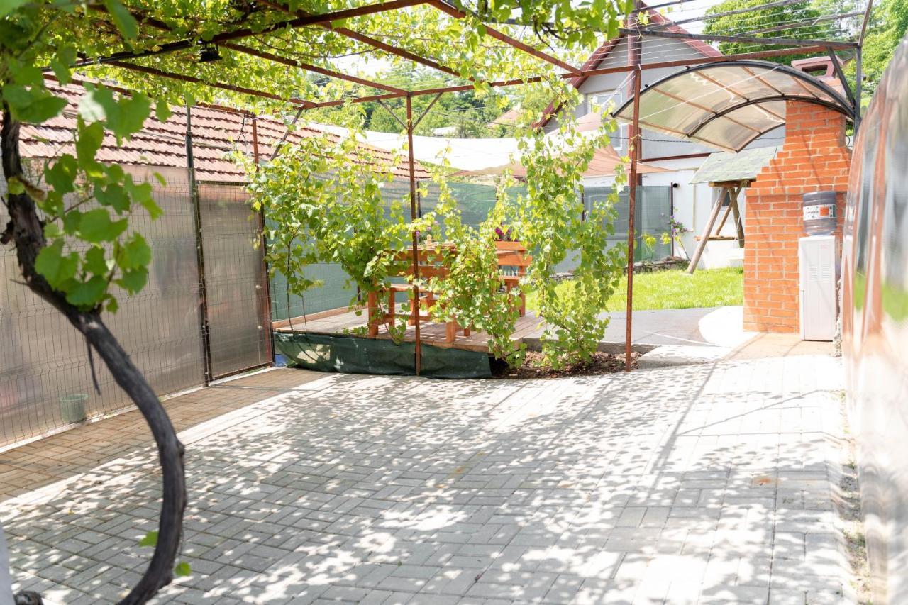 La Fanar Guesthouse Куртя-де-Арджеш Экстерьер фото